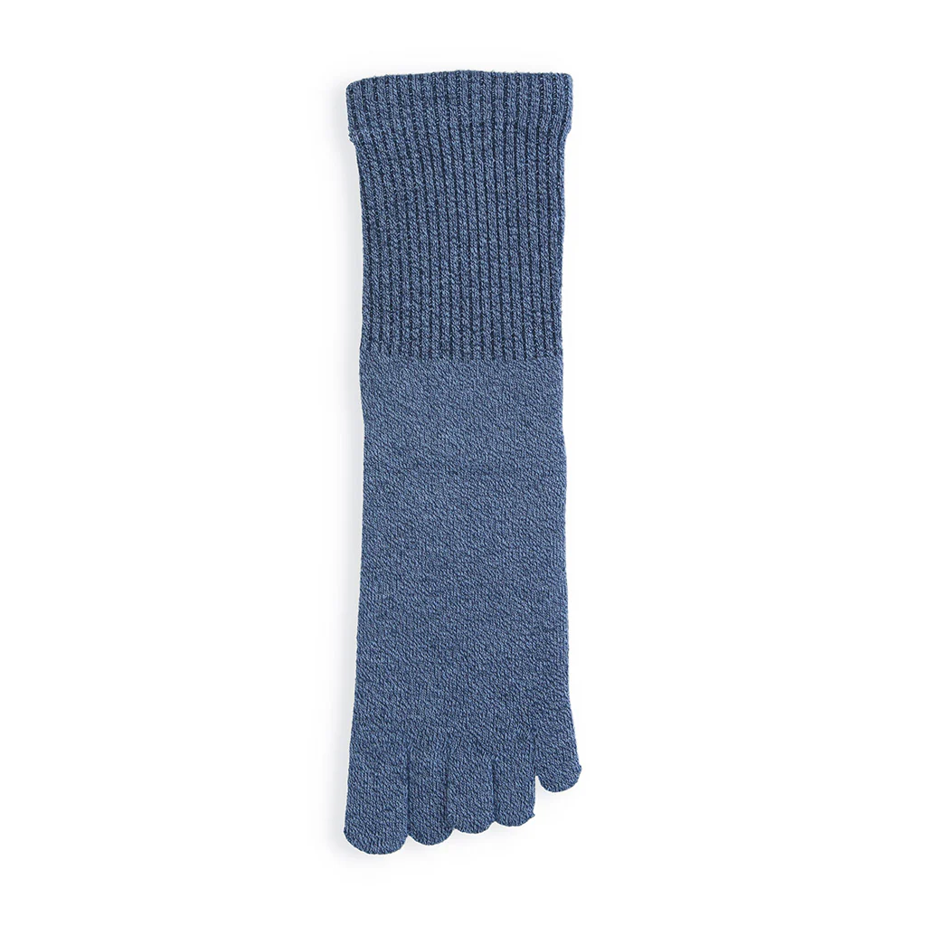 Loose-Fit Cotton Toe Crew Socks - Image 12