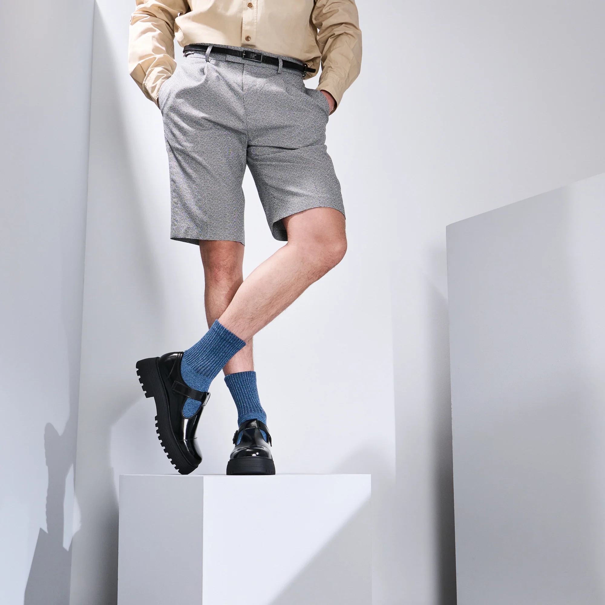 Loose-Fit Cotton Toe Crew Socks - Image 2