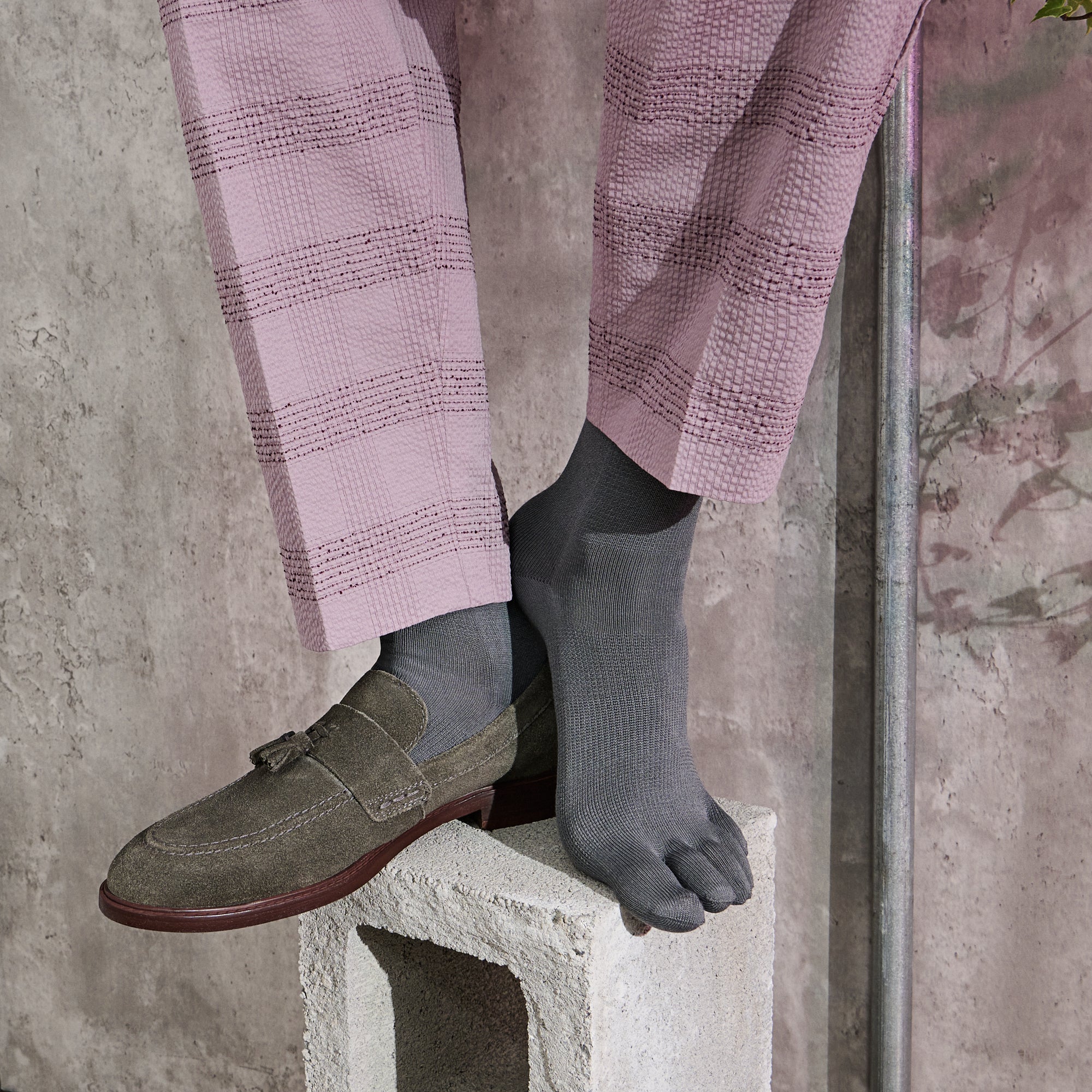 Soft-Fit Cuff Toe Crew Socks