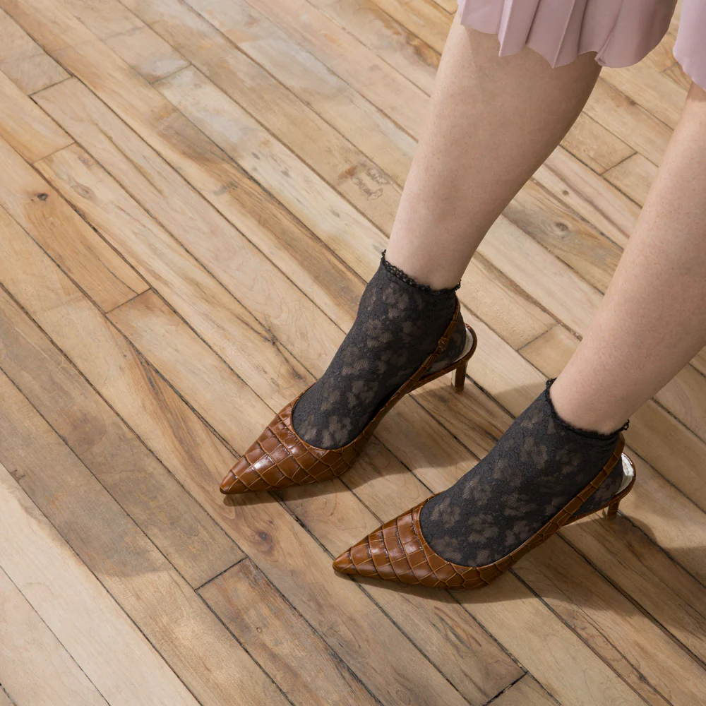 Floral Lace Quarter Socks - Image 5