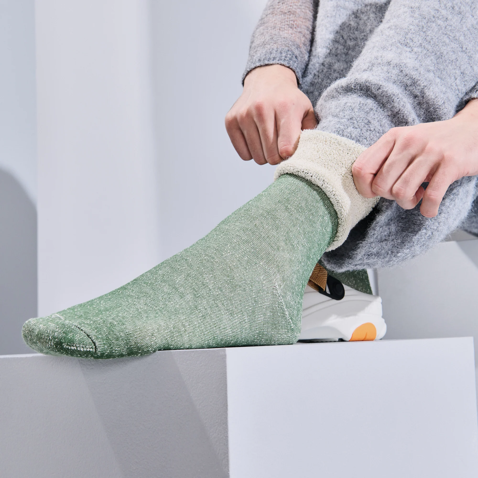 Full-Pile Organic Cotton Lounge Crew Socks