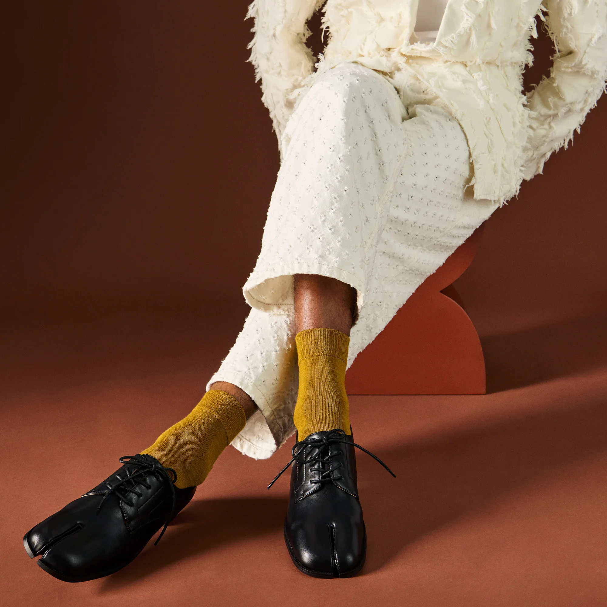 Heathered Merino Tabi Quarter Socks - Image 2