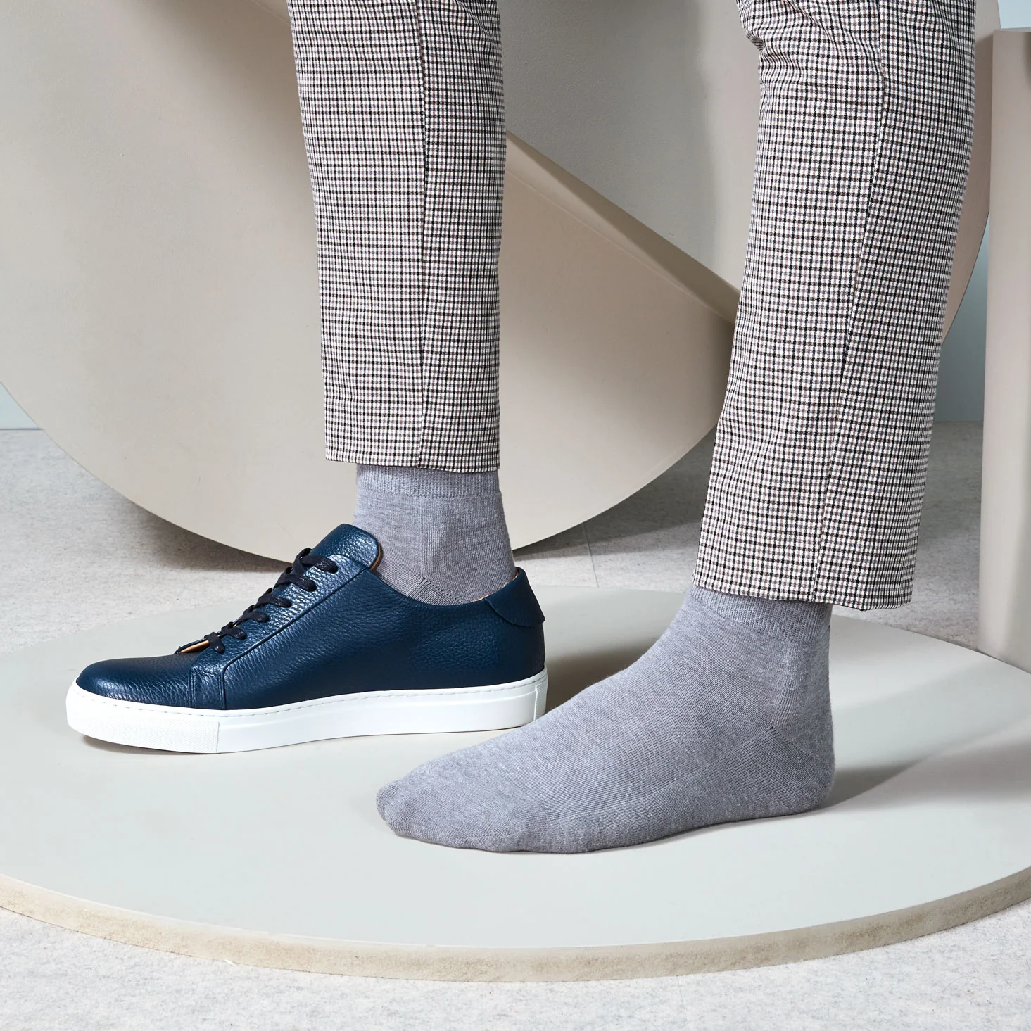 High-Standard Cotton Pile Crew Socks - Image 5
