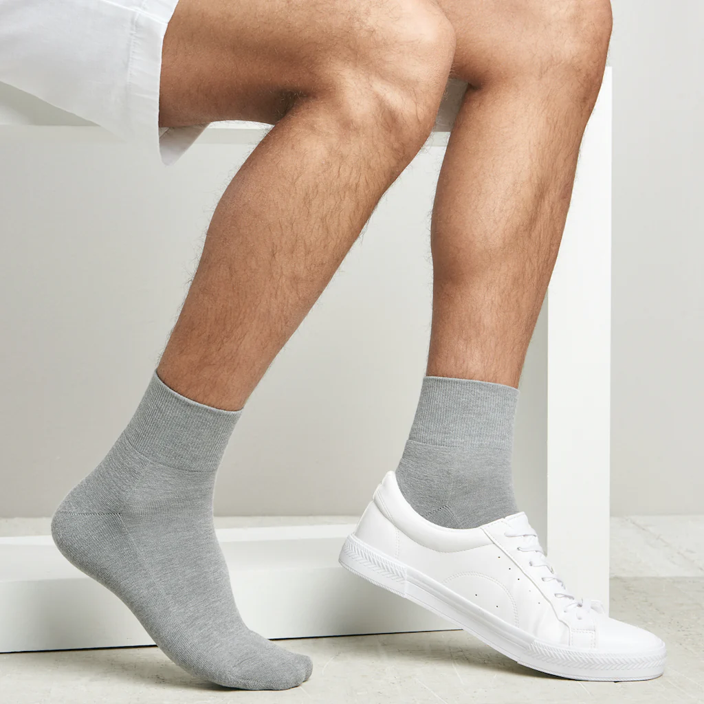 High-Standard Cotton Pile Quarter Socks - Image 3