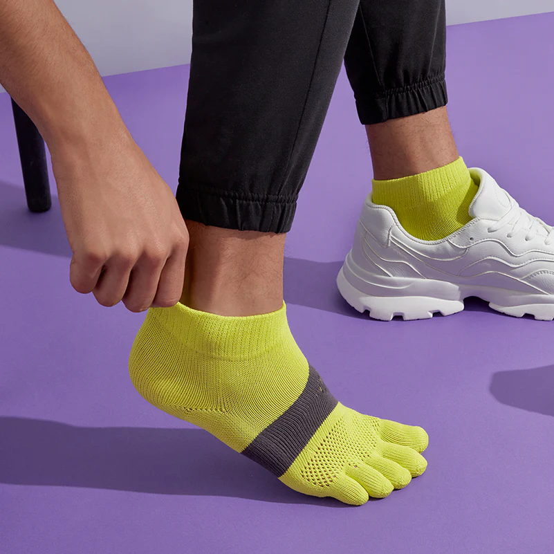 Signature Run Toe Socks - Image 5