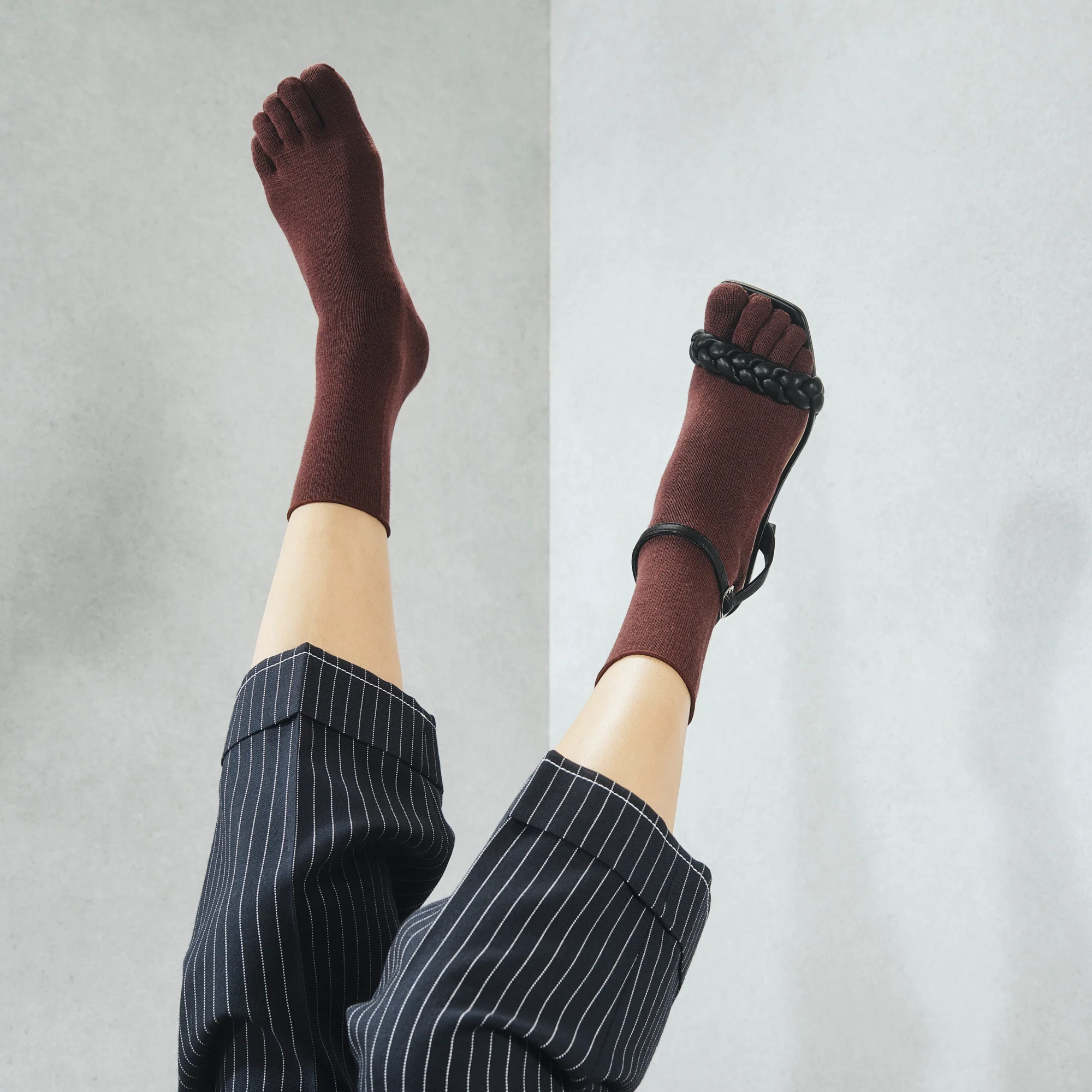 Super Extra Fine Merino Wool Toe Crew Socks - Image 3